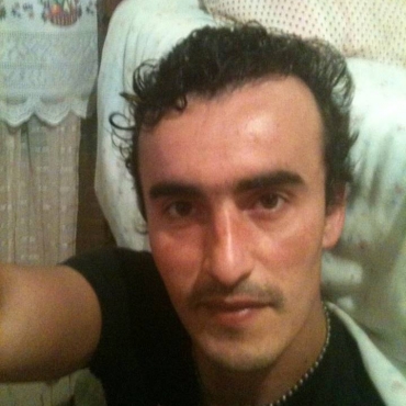 Avatar: <div style=